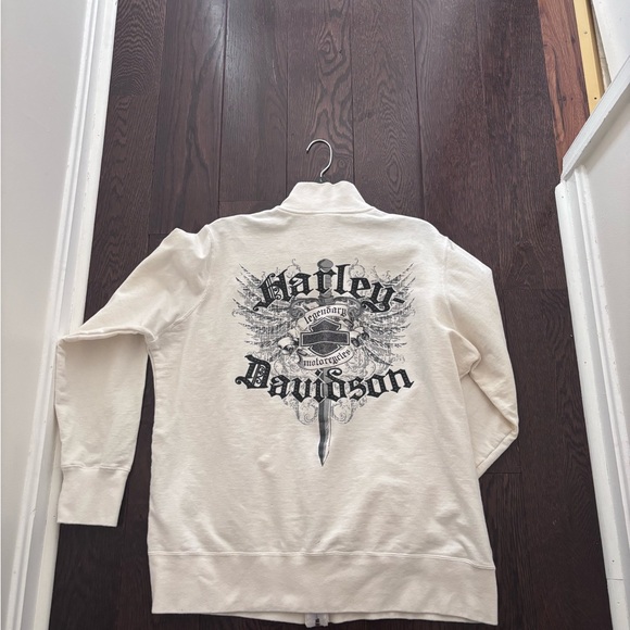 Harley Davidson - Picture 1 of 2